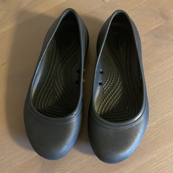 Crocs Black Foam Ballet Flats - Girl’s Size 4 - Picture 6 of 7